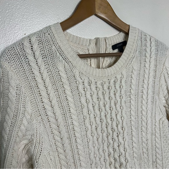 J. Crew M Ivory Cable Knit Sweater Crew Cozy Button Neck Pockets Fall Classic - Picture 3 of 10